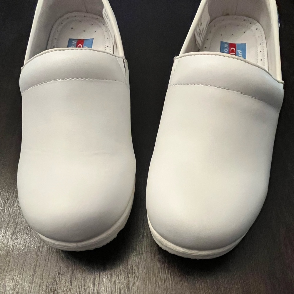 Cherokee Workwear Harmony Clogs - Picture 6 of 9